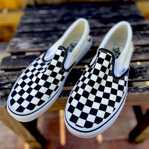 Vans checkered. size 9